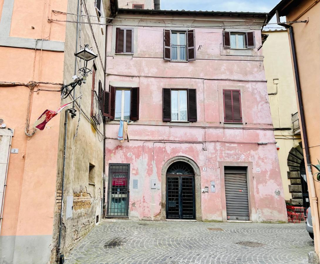 Nepi - Appartamento Centro Storico Duomo Екстер'єр фото